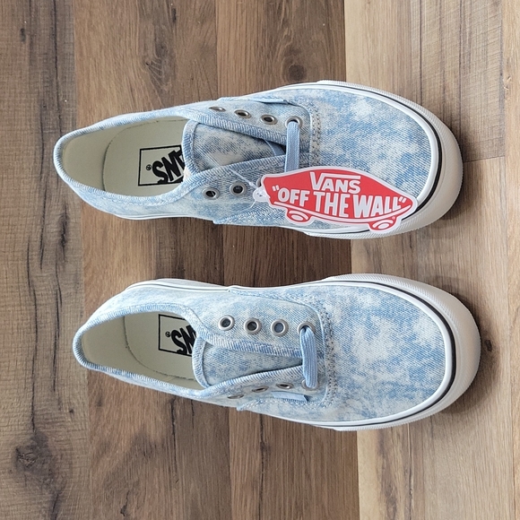 Van's Authentic Brand new. - Picture 9 of 10